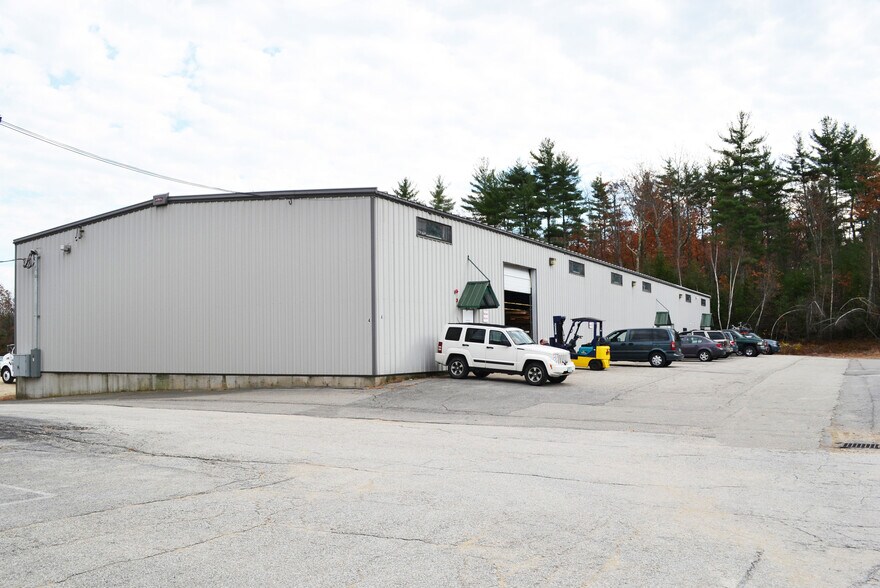 77 Dow Rd, Bow, NH à louer - Photo du bâtiment - Image 2 de 6
