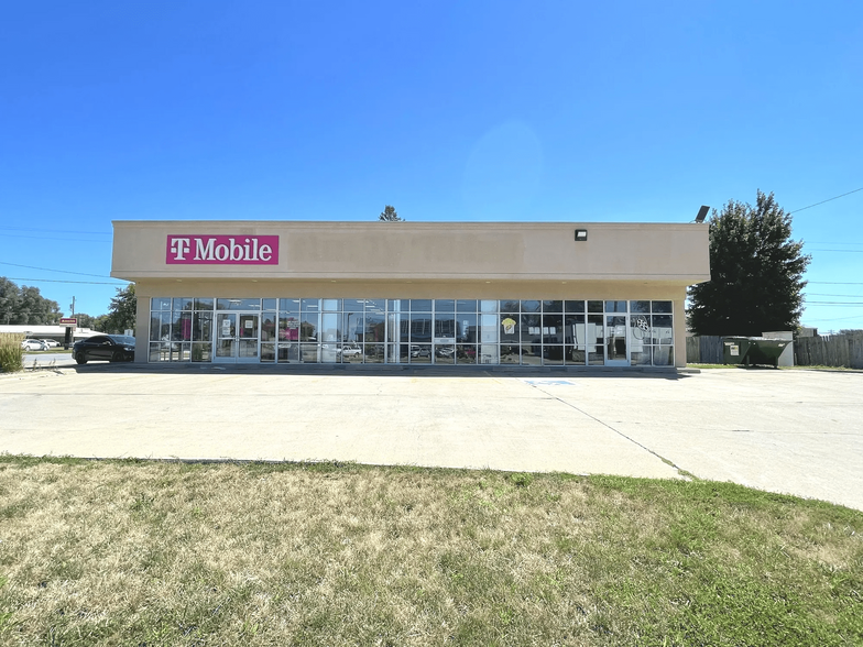 812 A Ave, Oskaloosa, IA for lease - Building Photo - Image 1 of 4