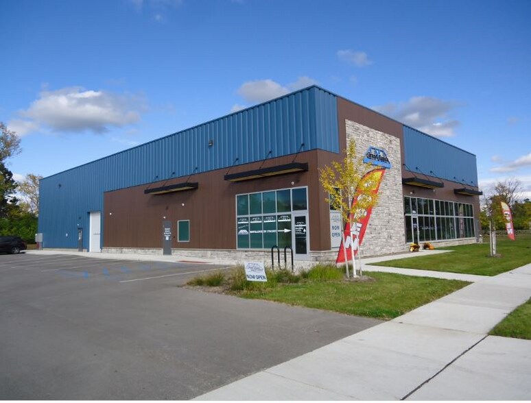 2701 Oak Industrial Dr NE, Grand Rapids, MI à vendre - Photo principale - Image 1 de 1