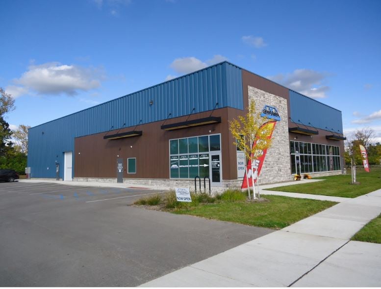 2701 Oak Industrial Dr NE, Grand Rapids, MI for sale Primary Photo- Image 1 of 2