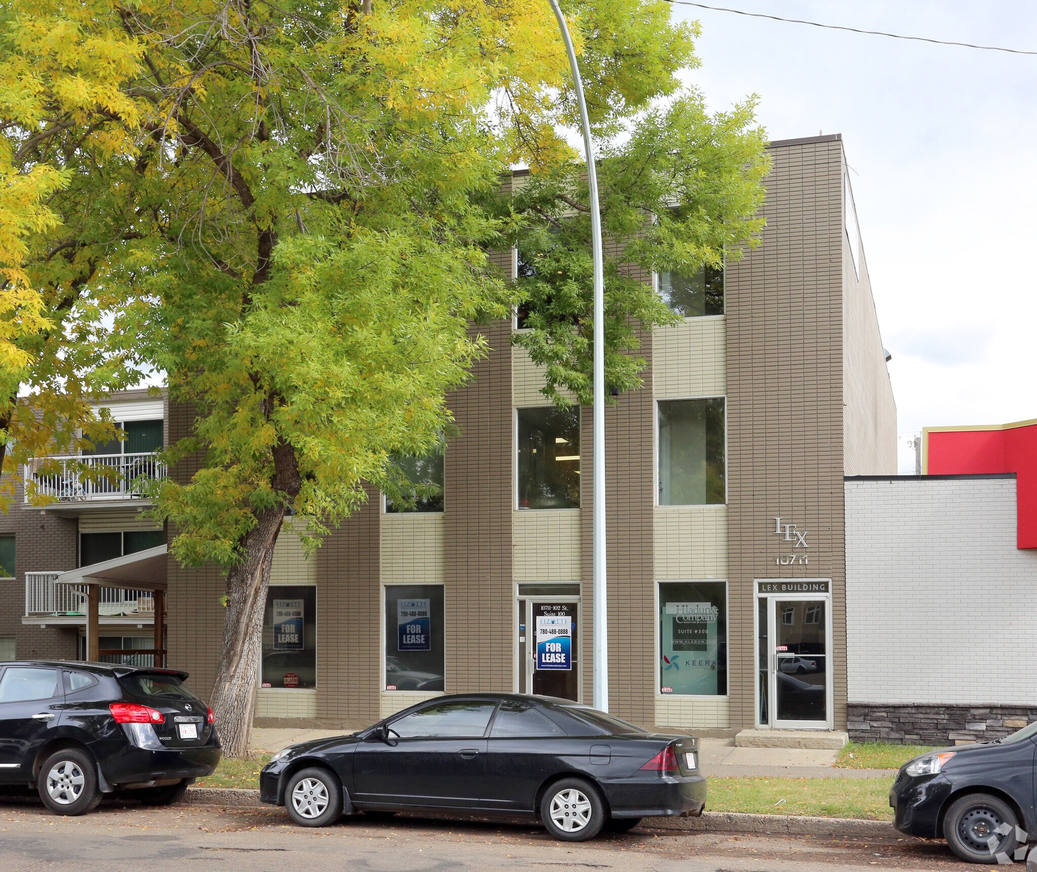 10711 102nd St NW, Edmonton, AB for sale Primary Photo- Image 1 of 1