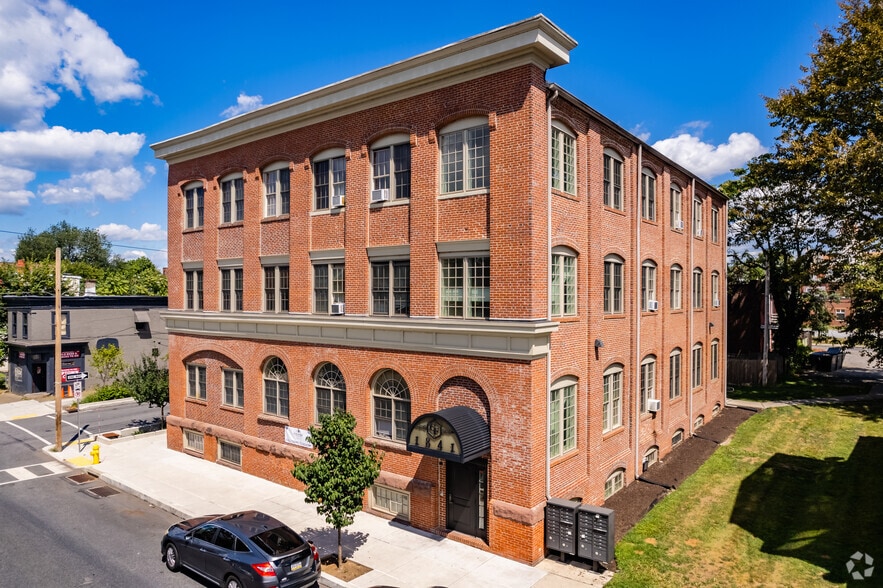 1841 N 3rd St, Harrisburg, PA for sale - Primary Photo - Image 1 of 25