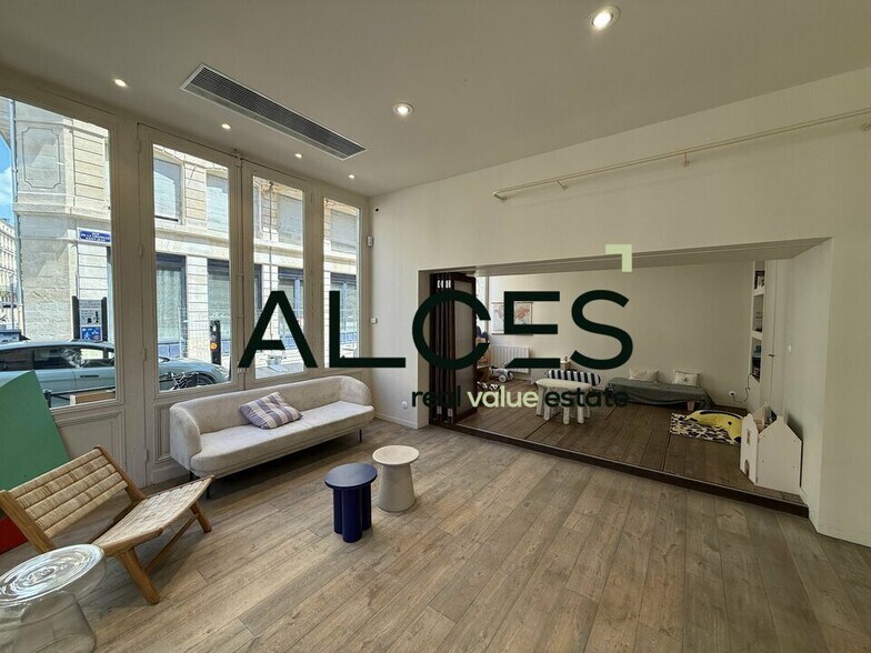 Retail in Bordeaux for lease - Interior Photo - Image 3 of 4