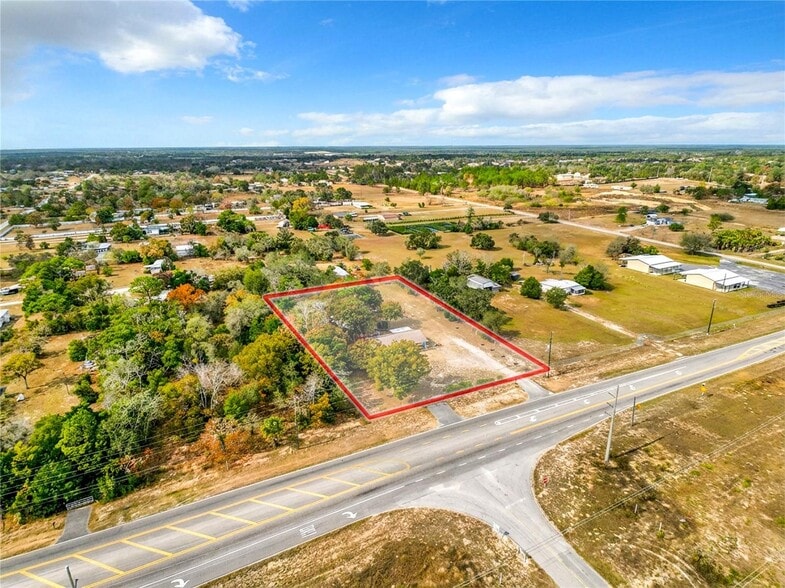9421 Sunshine Grove Rd, Brooksville, FL à vendre - Photo du bâtiment - Image 2 de 9