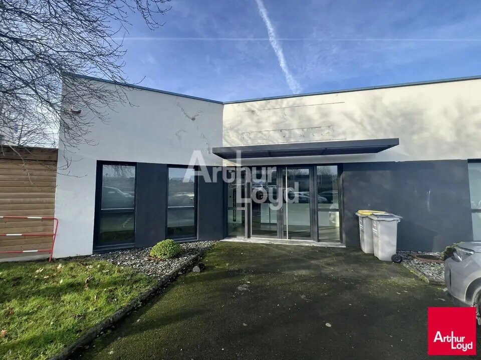 Office in Cesson-Sévigné for lease Building Photo- Image 1 of 8