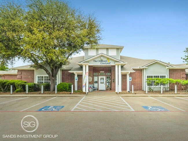 Plus de détails pour 2808 Central Dr, Bedford, TX - Commerce de détail à vendre