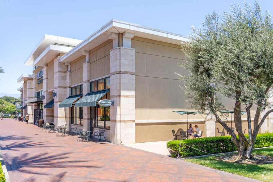 3625 Grand Ave, Chino Hills, CA à vendre - Photo du bâtiment - Image 2 de 4