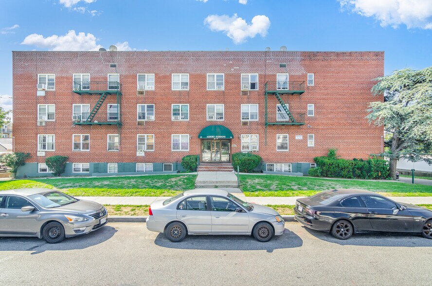 9420 Albert Rd, Ozone Park, NY for sale - Building Photo - Image 1 of 8
