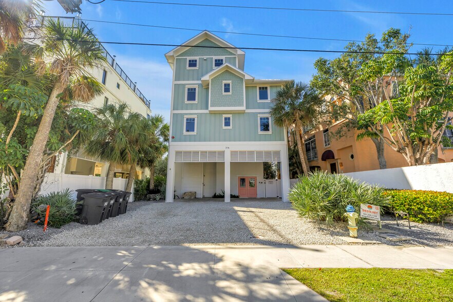 316 Beach Rd, Siesta Key, FL for sale - Building Photo - Image 1 of 93
