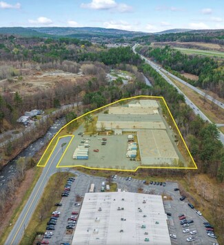 Plus de détails pour 82 Benning St, West Lebanon, NH - Industriel à vendre