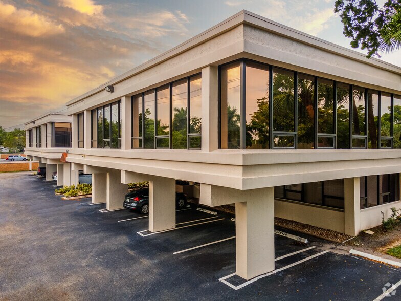 7501 NW 4th St, Plantation, FL à louer - Photo du bâtiment - Image 1 de 9