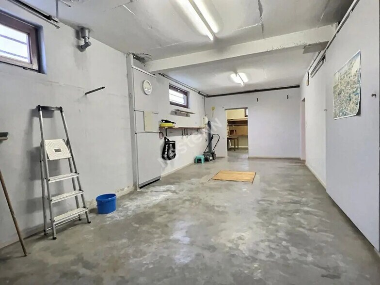 Local d'activités dans Saint-Avold à vendre - Photo du bâtiment - Image 1 de 17