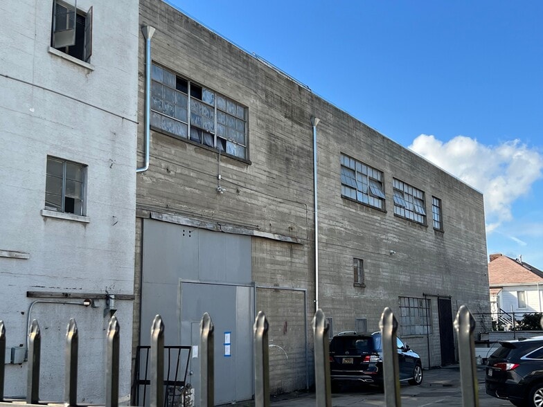 1431 10th Ave, Oakland, CA for sale - Building Photo - Image 2 of 3