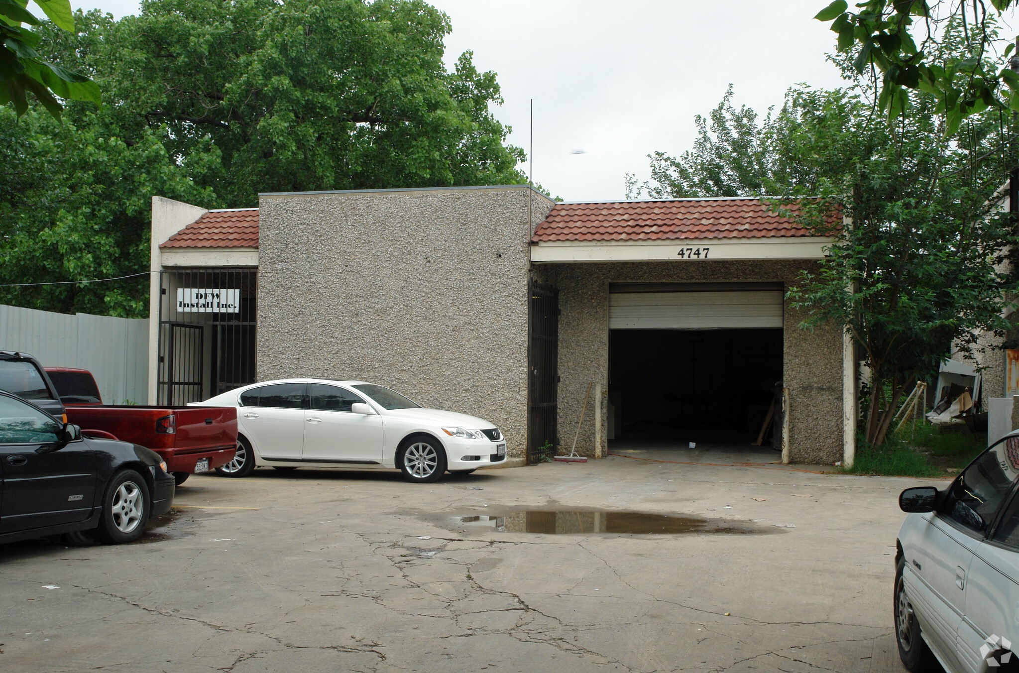 4747 Don Dr, Dallas, TX for lease Primary Photo- Image 1 of 4