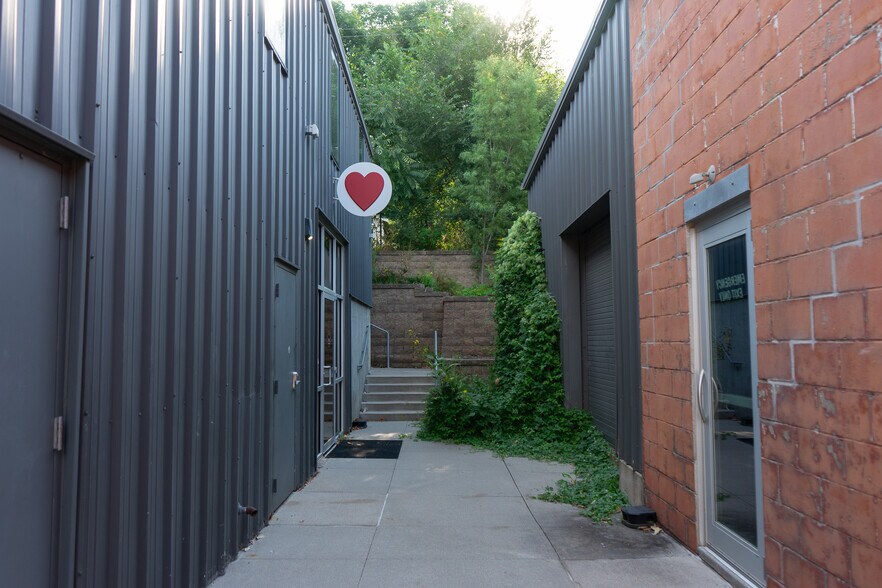 1419 S 13th St, Omaha, NE for lease - Building Photo - Image 2 of 18