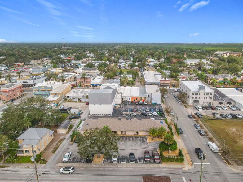 405 Downing St, New Smyrna Beach, FL à vendre - Photo du bâtiment - Image 3 de 78