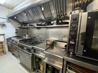 Plus de détails pour Commerce de détail à louer