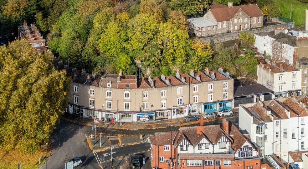 Jacob’s Wells Road & St George’s Road portefeuille de 17 propriétés à vendre sur LoopNet.ca - Aérien - Image 3 de 37