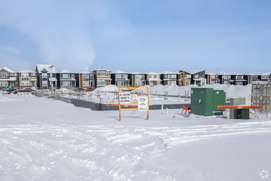 134 Cornerstone Rd NE, Calgary, AB for sale - Building Photo - Image 2 of 3