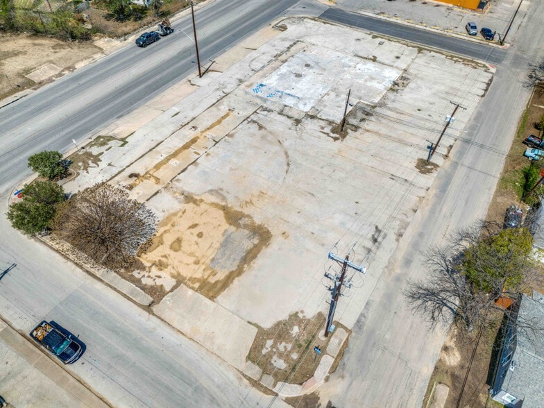 3402 S Zarzamora St, San Antonio, TX for lease - Building Photo - Image 3 of 6