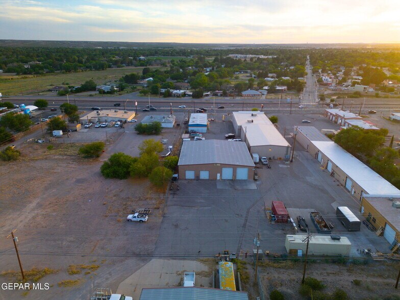 5368 Doniphan Dr, El Paso, TX à vendre - Photo du bâtiment - Image 1 de 74