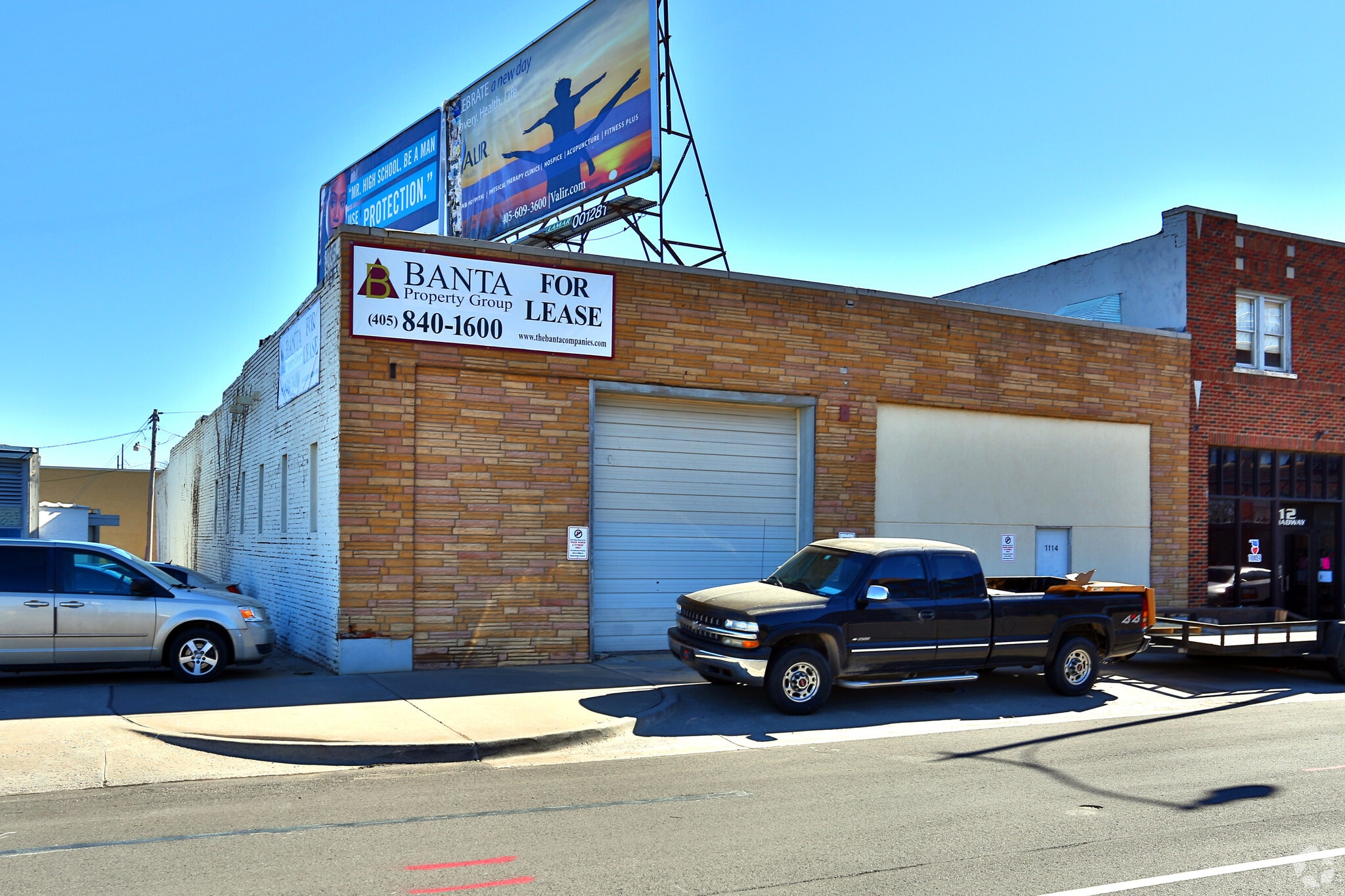 1114 N Broadway Ave, Oklahoma City, OK for lease Primary Photo- Image 1 of 4