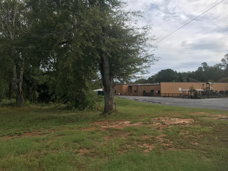 302 Memorial Dr, Eastanollee, GA à vendre - Autre - Image 1 de 9