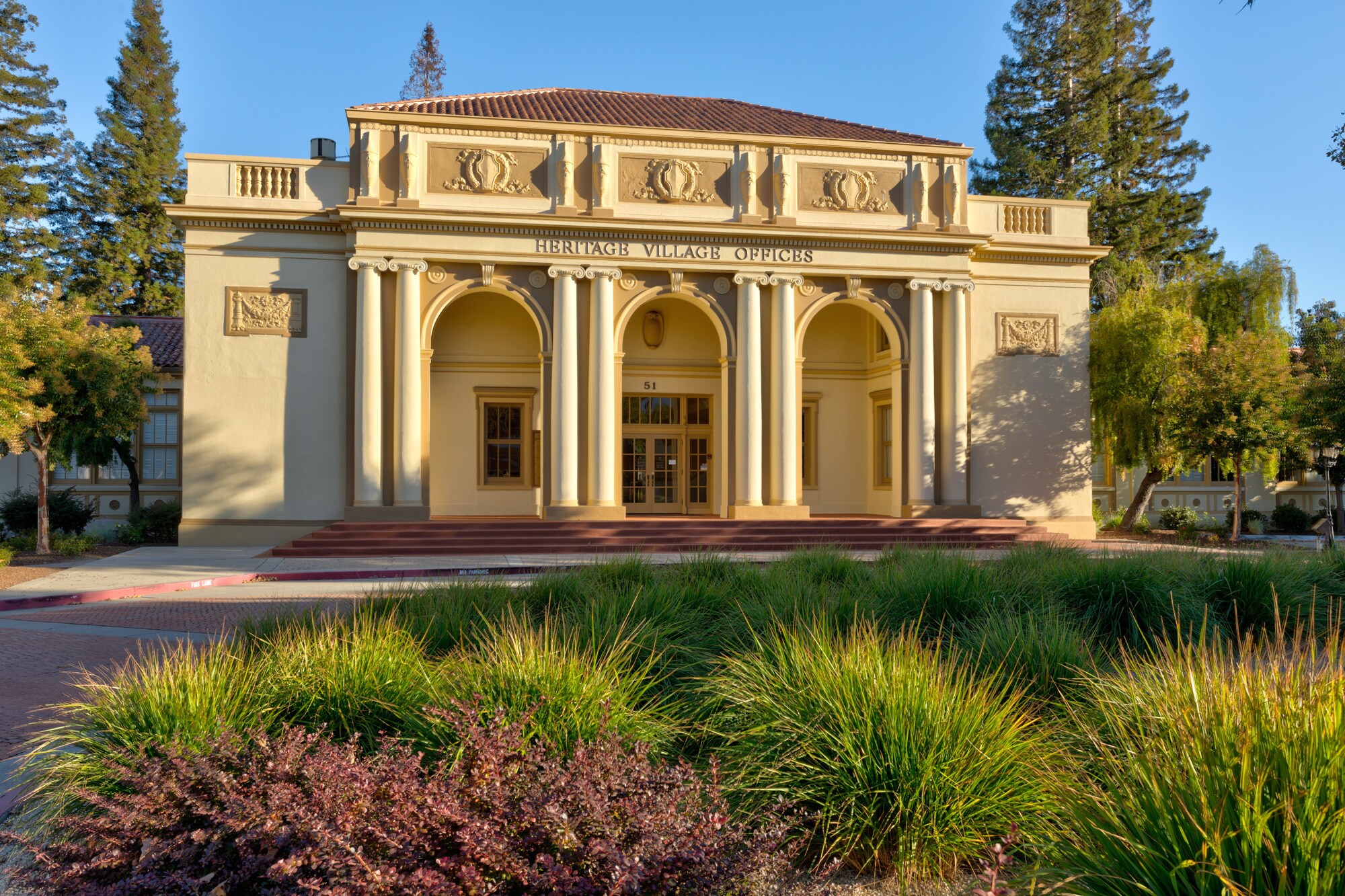 51 E Campbell Ave, Campbell, CA à louer Photo du bâtiment- Image 1 de 22