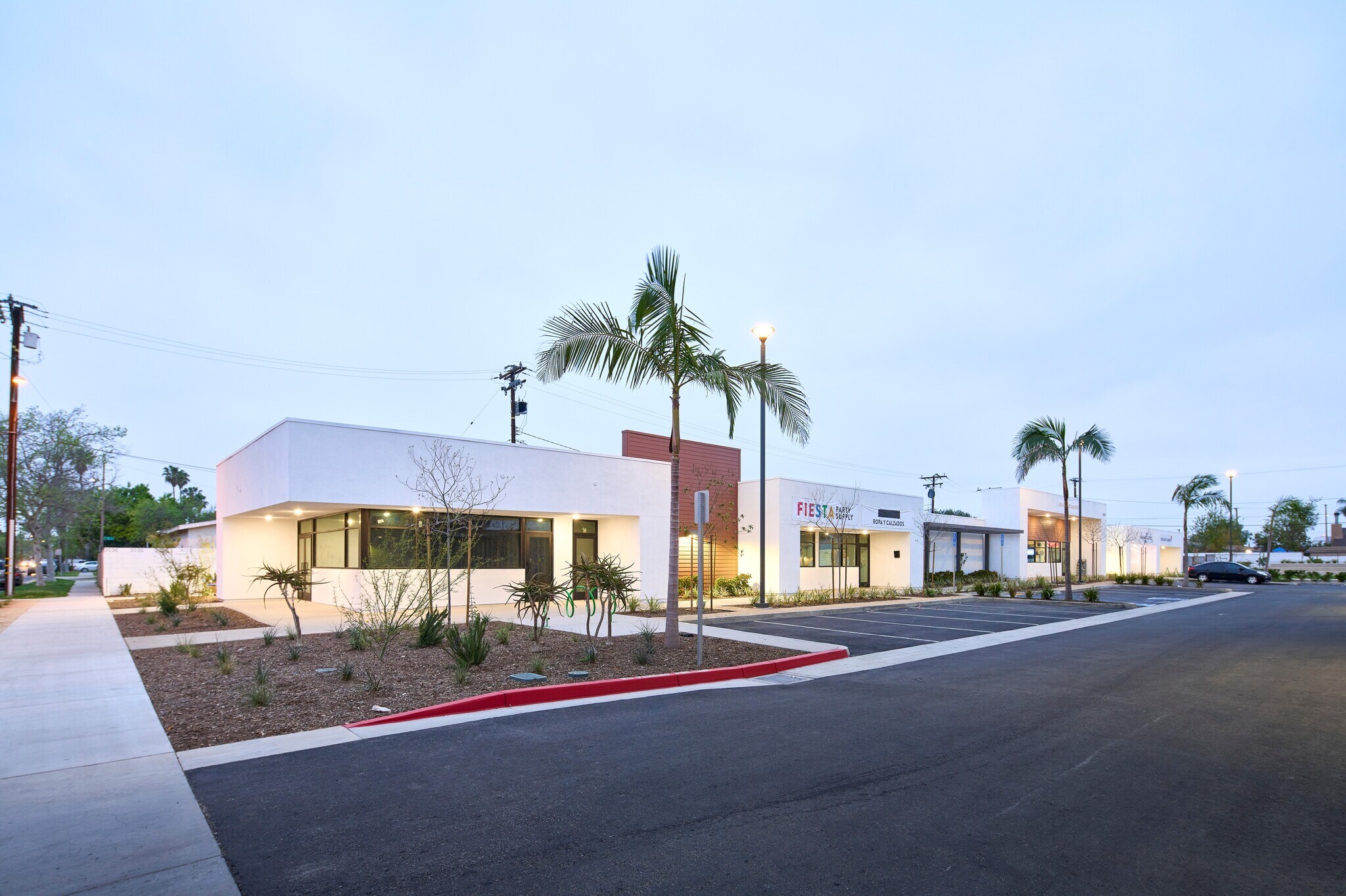 2223-2231 W 5th St, Santa Ana, CA à vendre Photo du bâtiment- Image 1 de 1