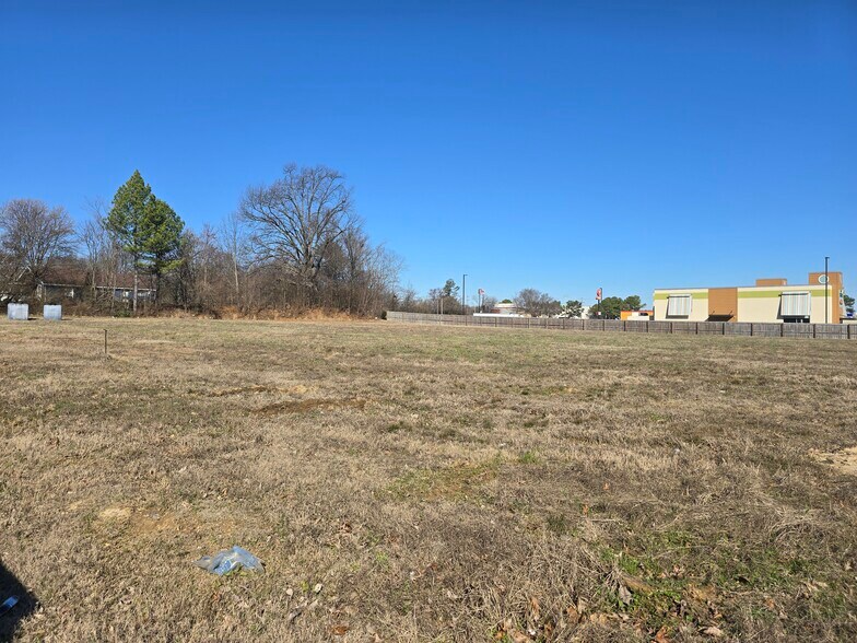 4747 Getwell Rd, Memphis, TN à louer - Photo du bâtiment - Image 3 de 10