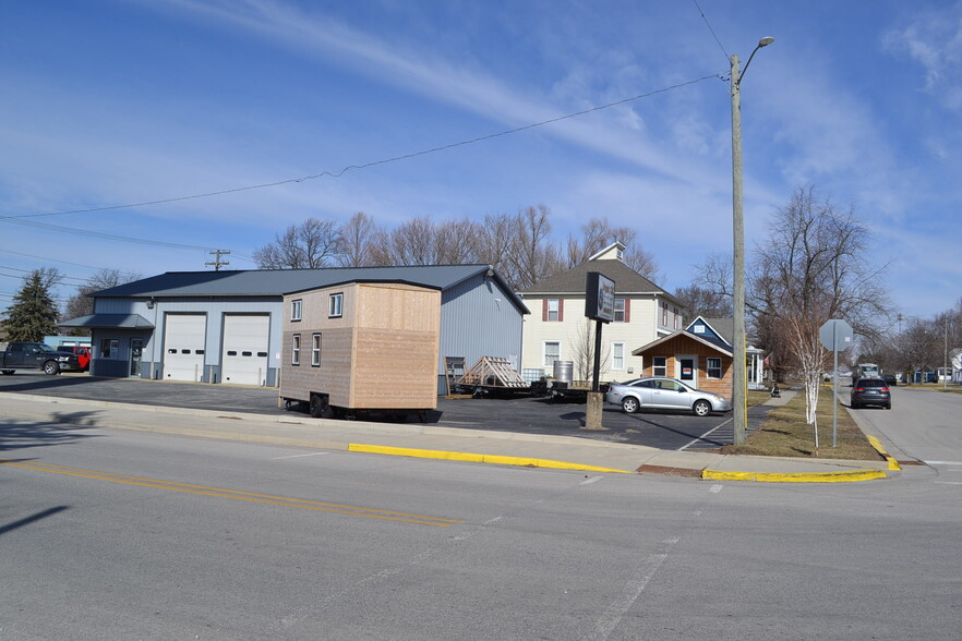 210 W 3rd St, Brookston, IN for sale - Building Photo - Image 3 of 16