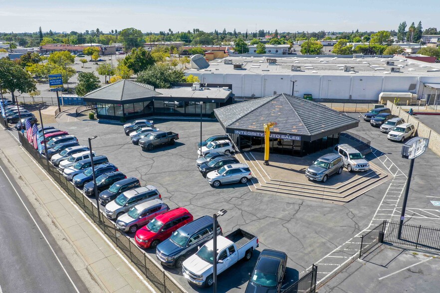 5011 Auburn Blvd, Sacramento, CA for sale - Building Photo - Image 1 of 1