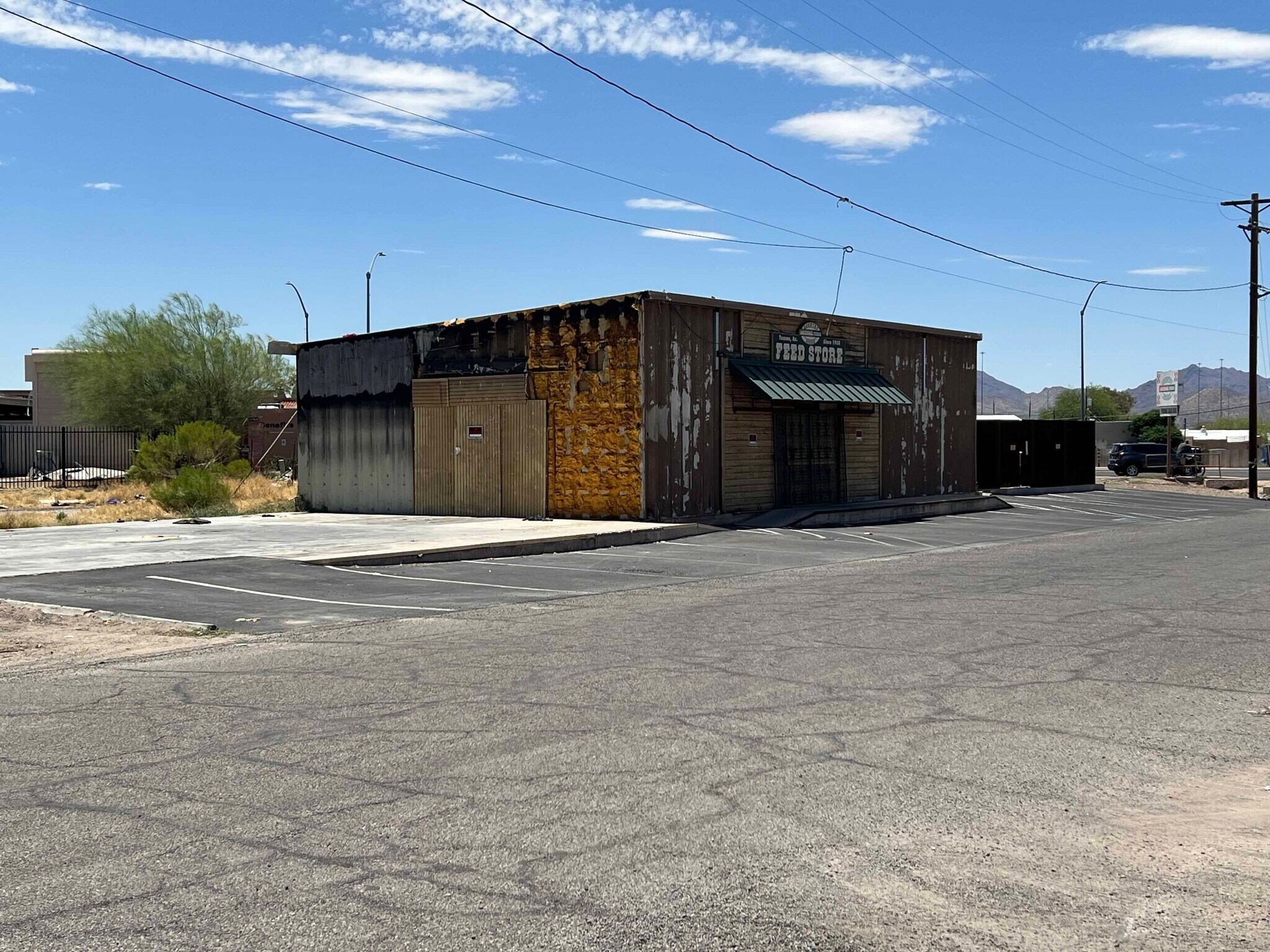2701 S 6th Ave, Tucson, AZ à vendre Photo du bâtiment- Image 1 de 3