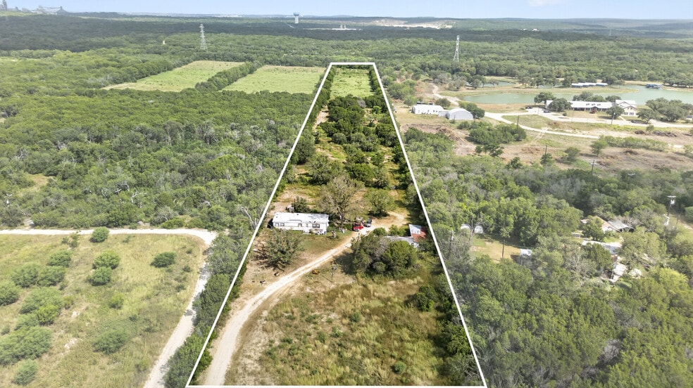 17197 Nacogdoches Rd, San Antonio, TX à vendre - Photo du bâtiment - Image 2 de 17