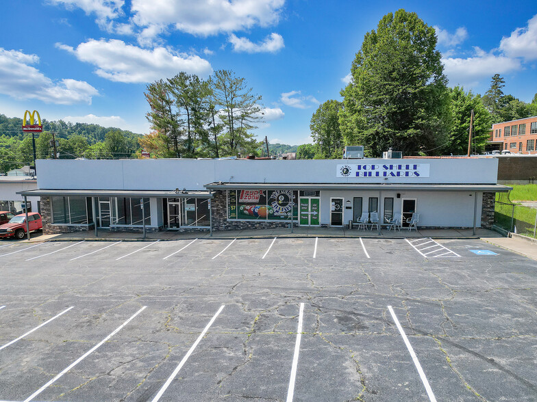 2712-2726 Virginia Ave, Collinsville, VA for lease - Building Photo - Image 1 of 7