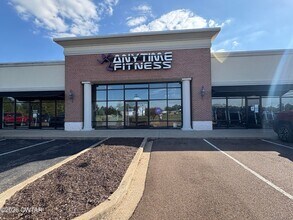 2490 Parr Ave, Dyersburg, TN for lease Building Photo- Image 1 of 4