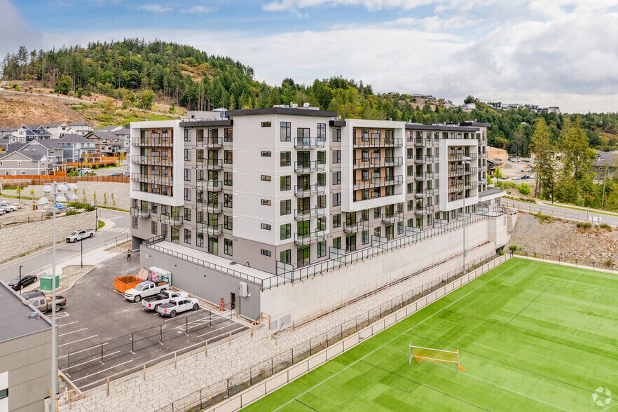 1428-1488 Flint Av, Langford, BC à louer - Photo du bâtiment - Image 2 de 31