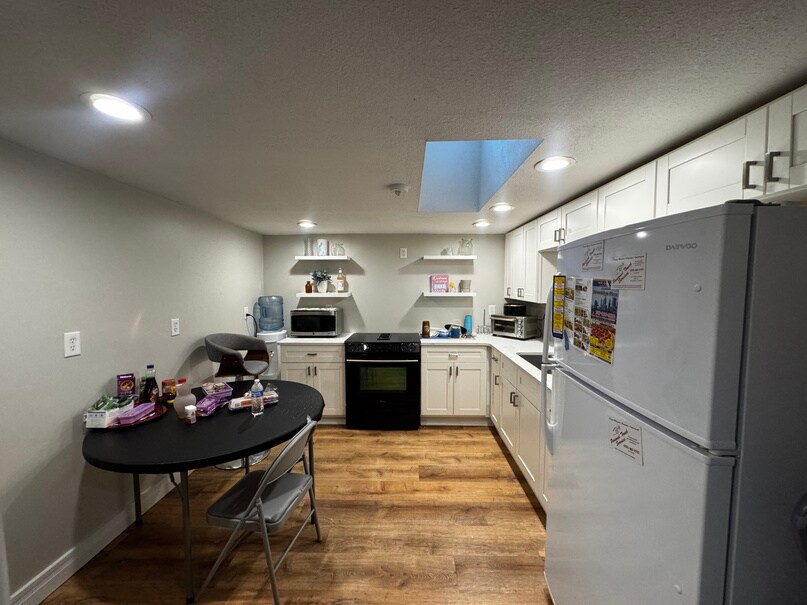 801 Butler St, Chesapeake, VA 23323 - Unité 58, 64, 65 - - Photo intérieure - Image 1 of 5