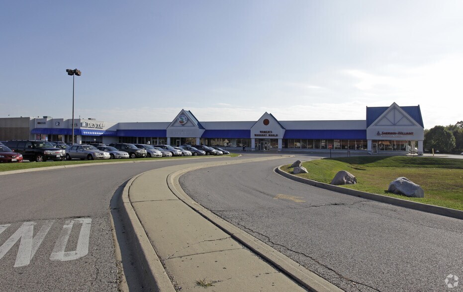 1215-1299 N Rand Rd, Des Plaines, IL à louer - Photo du bâtiment - Image 2 de 5