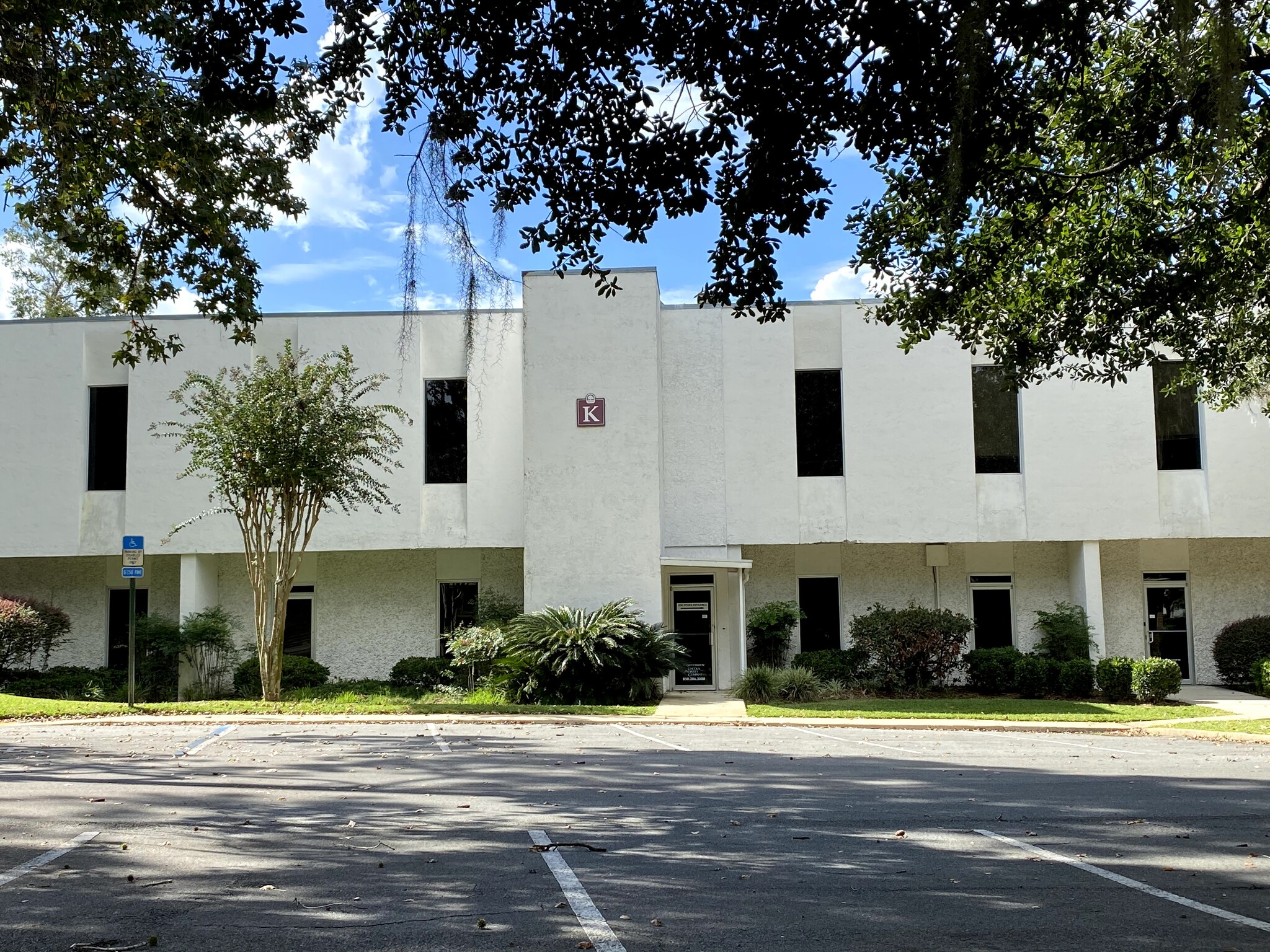 323 John Knox Rd, Tallahassee, FL à louer Photo du bâtiment- Image 1 de 11