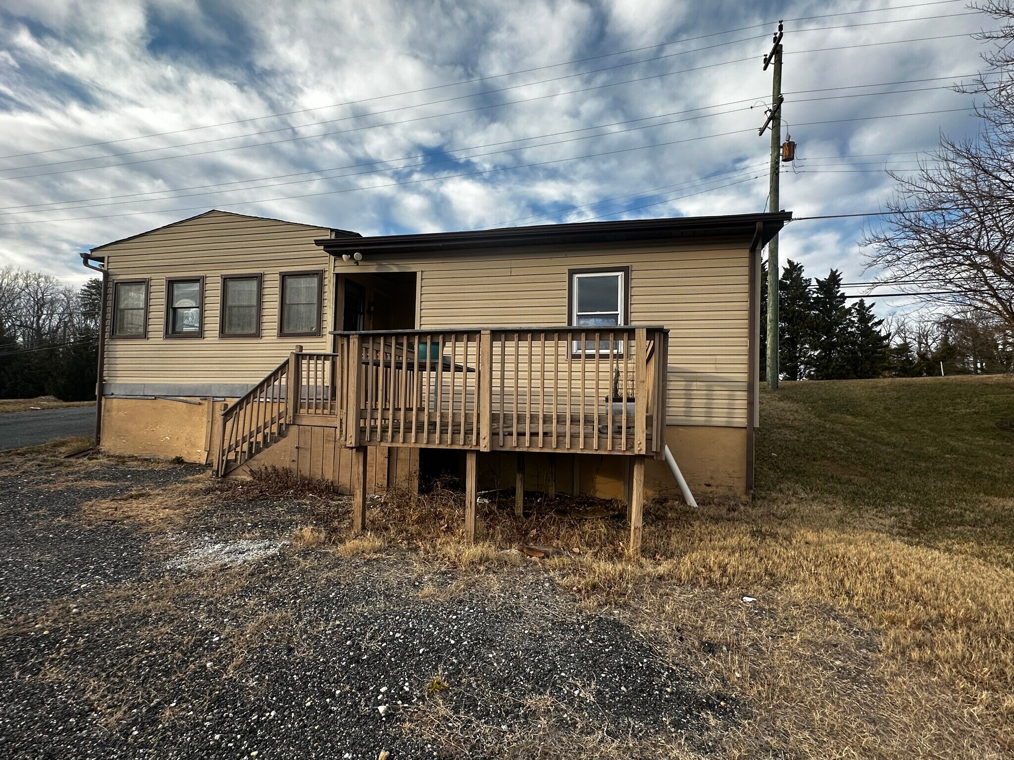 703-705A Philadelphia Rd, Joppa, MD à vendre Photo du bâtiment- Image 1 de 59