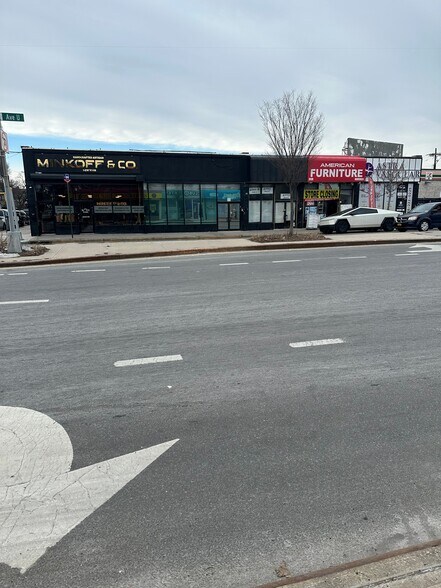 4201-4209 Avenue U, Brooklyn, NY à louer - Photo du bâtiment - Image 2 de 2