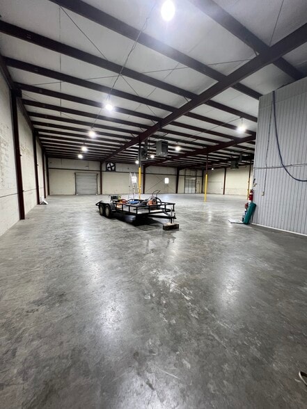 2403 Kline Ave, Nashville, TN for lease - Building Photo - Image 3 of 12