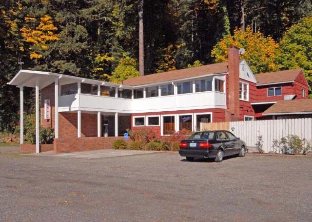 45441 McKenzie Hwy, Leaburg, OR for sale - Primary Photo - Image 1 of 4