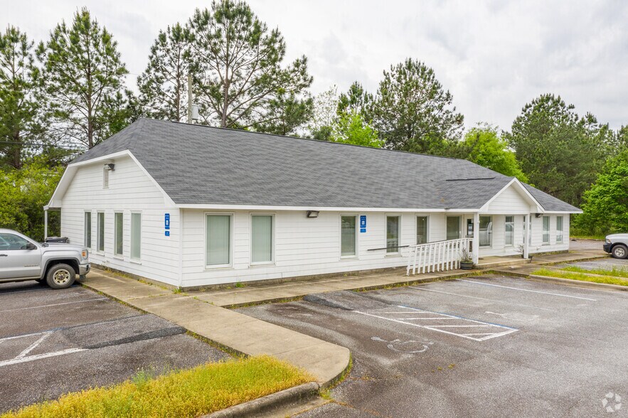 1001 25th Ave, Phenix City, AL à vendre - Photo principale - Image 1 de 25
