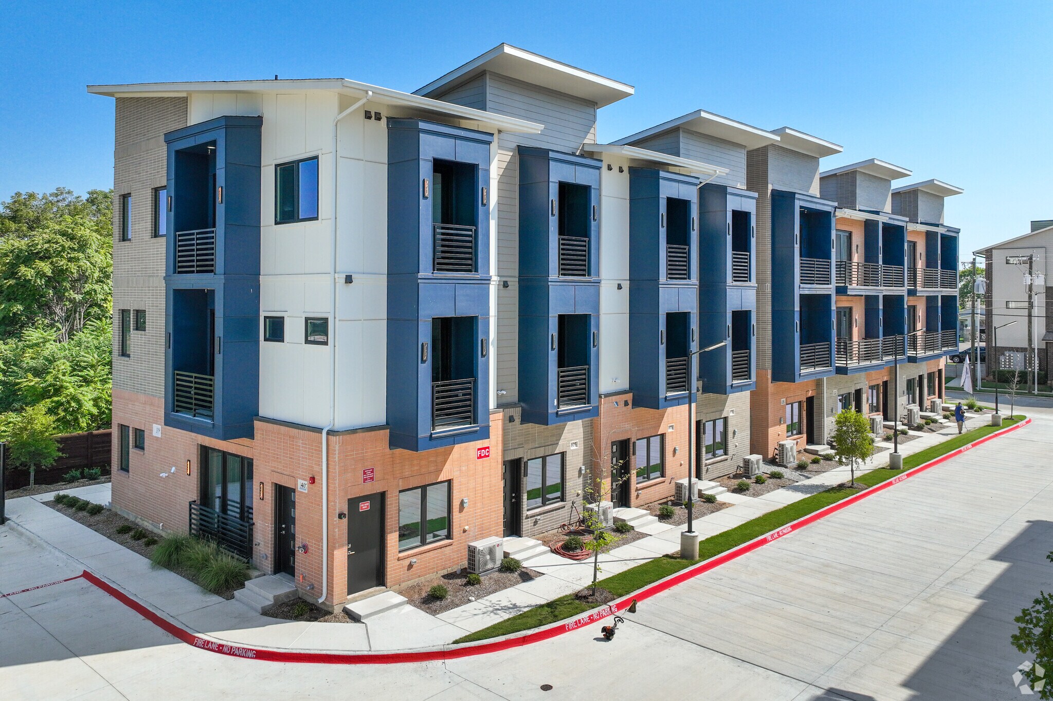 123 Merritt St, Fort Worth, TX à vendre Photo principale- Image 1 de 25