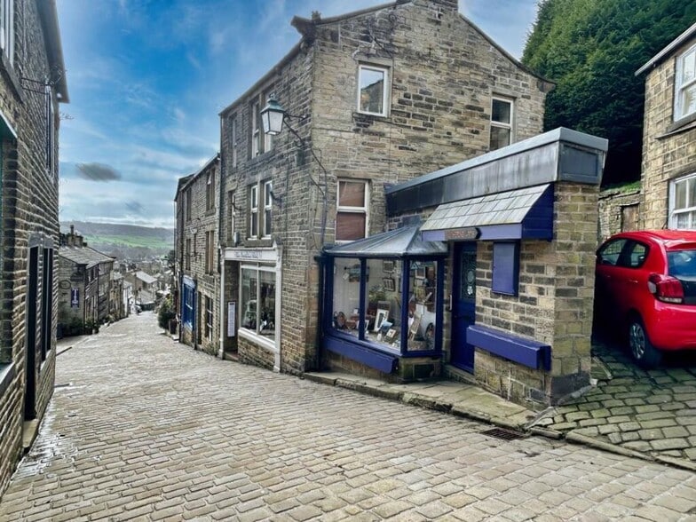 97 Main St, Keighley for sale - Primary Photo - Image 1 of 7