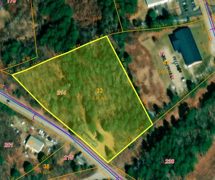 214 Park Rd, Putnam, CT à vendre Photo du bâtiment- Image 1 de 1