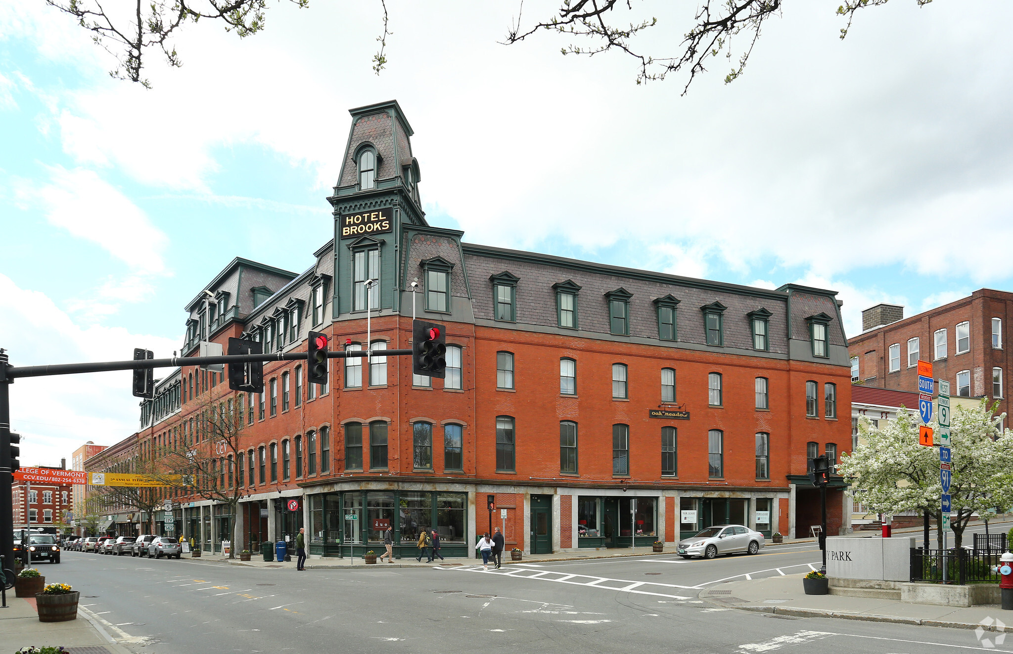 132 Main St, Brattleboro, VT à vendre Photo principale- Image 1 de 1