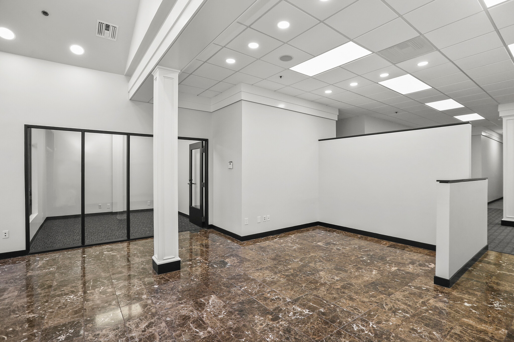 588 San Ramon Valley Blvd, Danville, CA for lease Lobby- Image 1 of 7